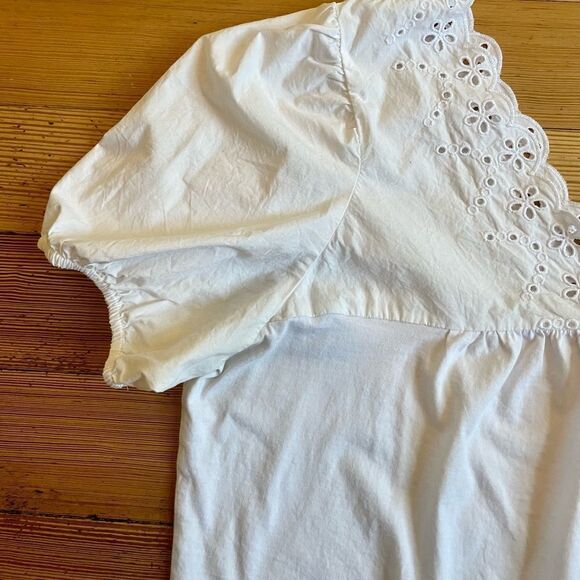 J. Crew Eyelet top with puff sleeves. Size M. - Picture 4 of 12